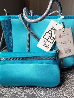 Teal Women's Purse Tote Bag with Matching Pouch